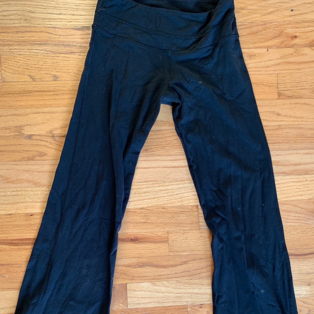 Black lululemon pants